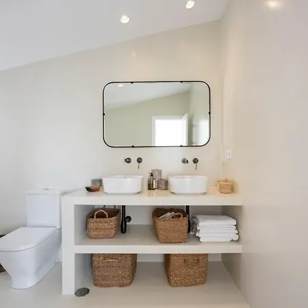 Belen Beach, Beachfront Duplex In エステポナ