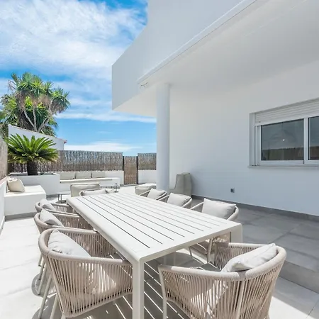 Belen Beach, Beachfront Duplex In アパート *